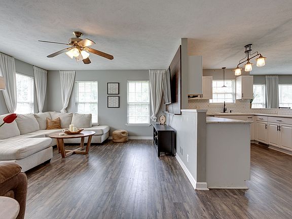 4th image of 6003 Hill Cir