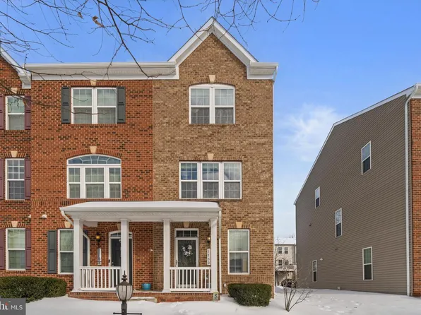 1730 Featherstone Rd, Woodbridge, VA 22191