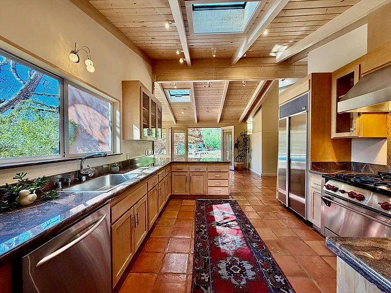 321 Dutch Henry Canyon Rd — Photo 13
