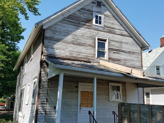 3rd image of 542 Winchester Ave