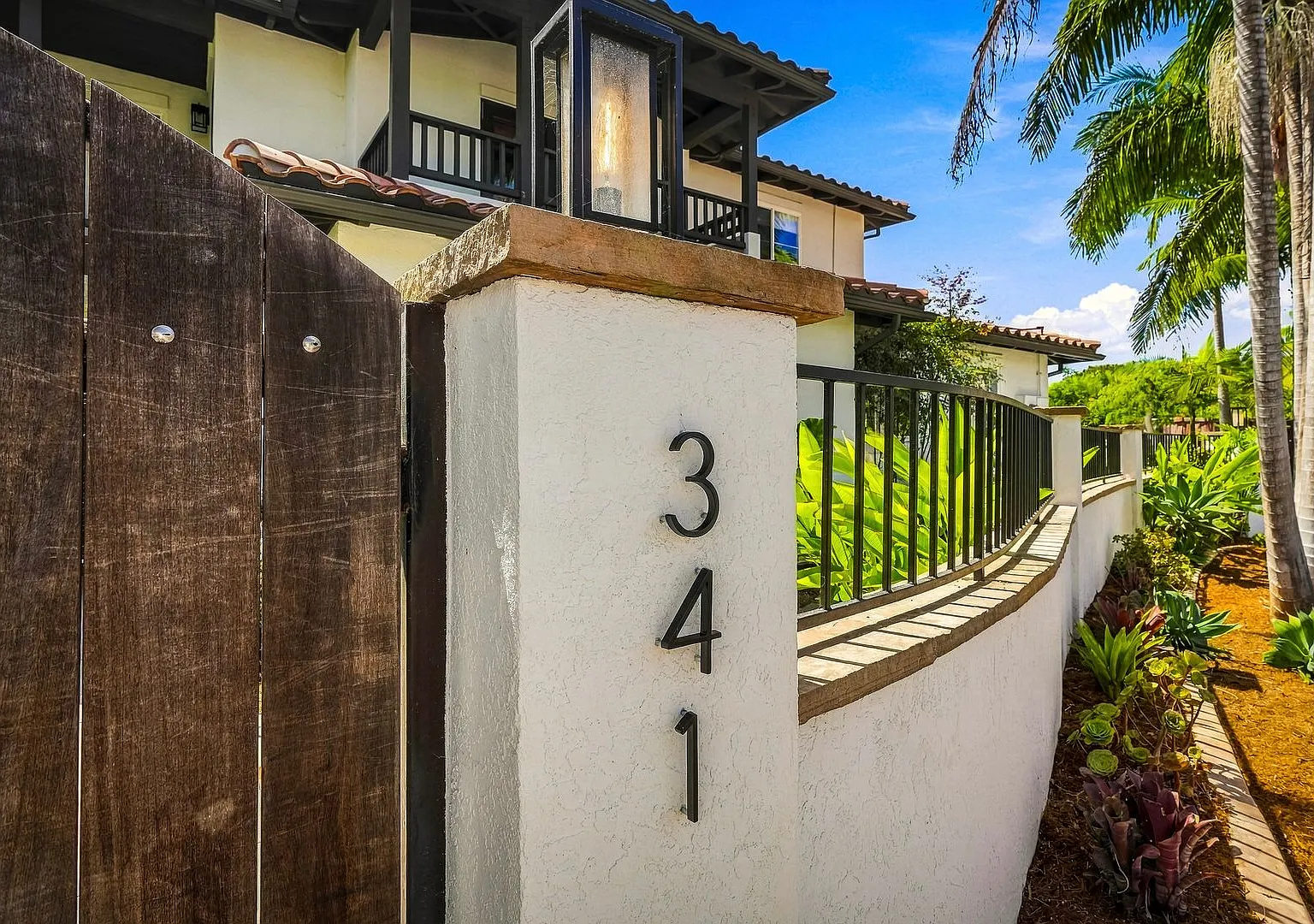 Resort-Style Encinitas Estate With Pool Unfurnished — Photo 2