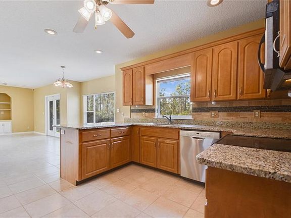 4th image of 5932 Brentford Ave