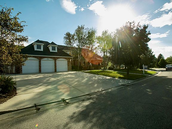 3rd image of 3652 Little Cottonwood Ln
