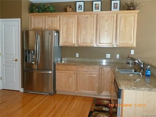 4th image of 16585 Cottonwood Ct