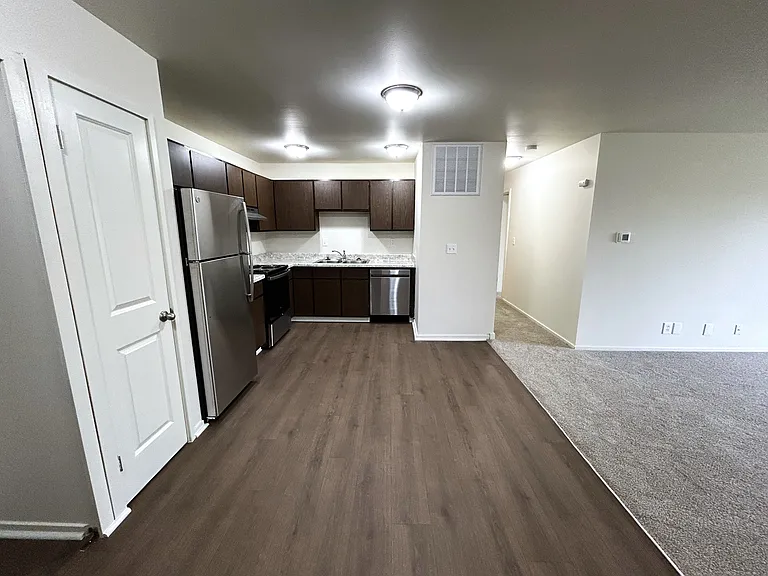 Grand Bend Club Apartments — Photo 30
