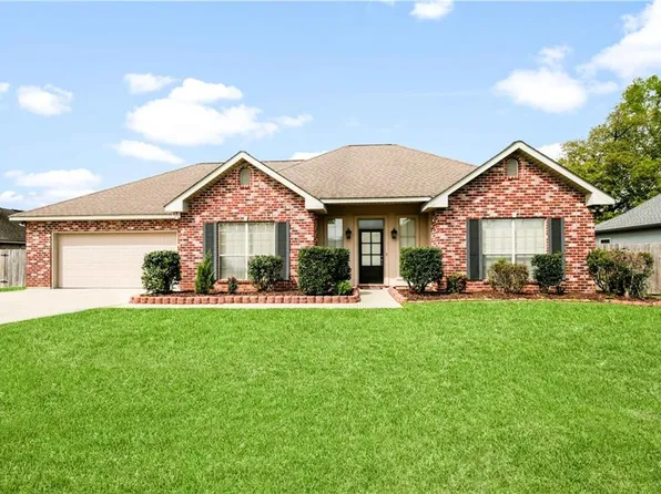 625 Foxfield Ln, Madisonville, LA 70447