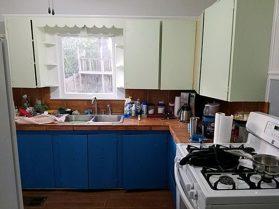 2nd image of 405 W Kentucky Ave