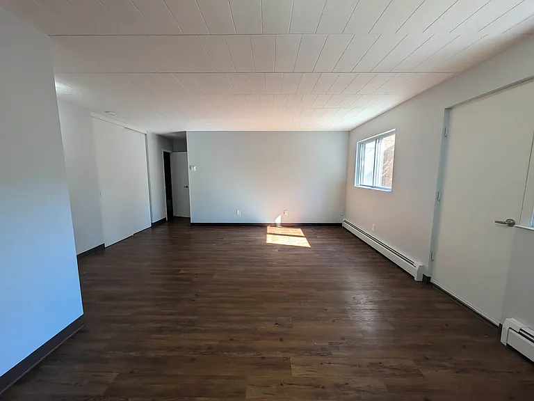 2B Arlington Ave #205 — Photo 6