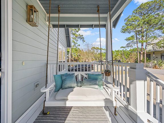 3rd image of 15 Bayshore Pines Ct N