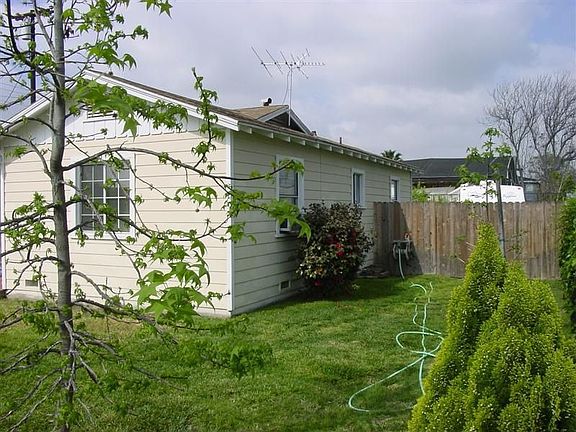 Fenced Front & 15' Wide Side Yard 