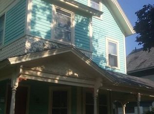 76 Amherst St, Springfield, MA 01109