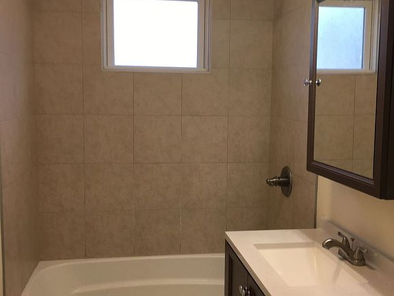 4th image of 59 Ferris Pl APT 2A