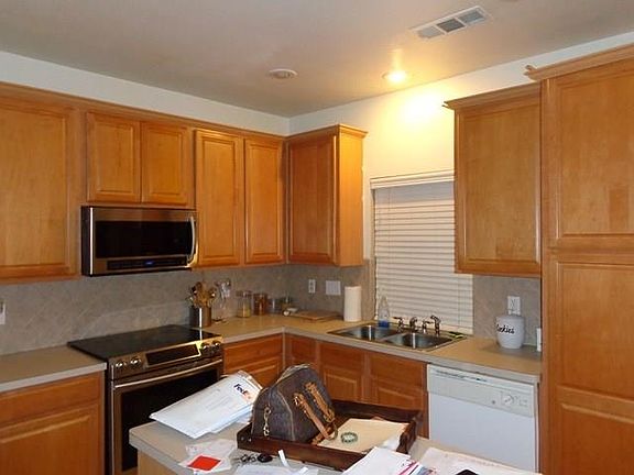 4th image of 13257 Poppy Hill Ln
