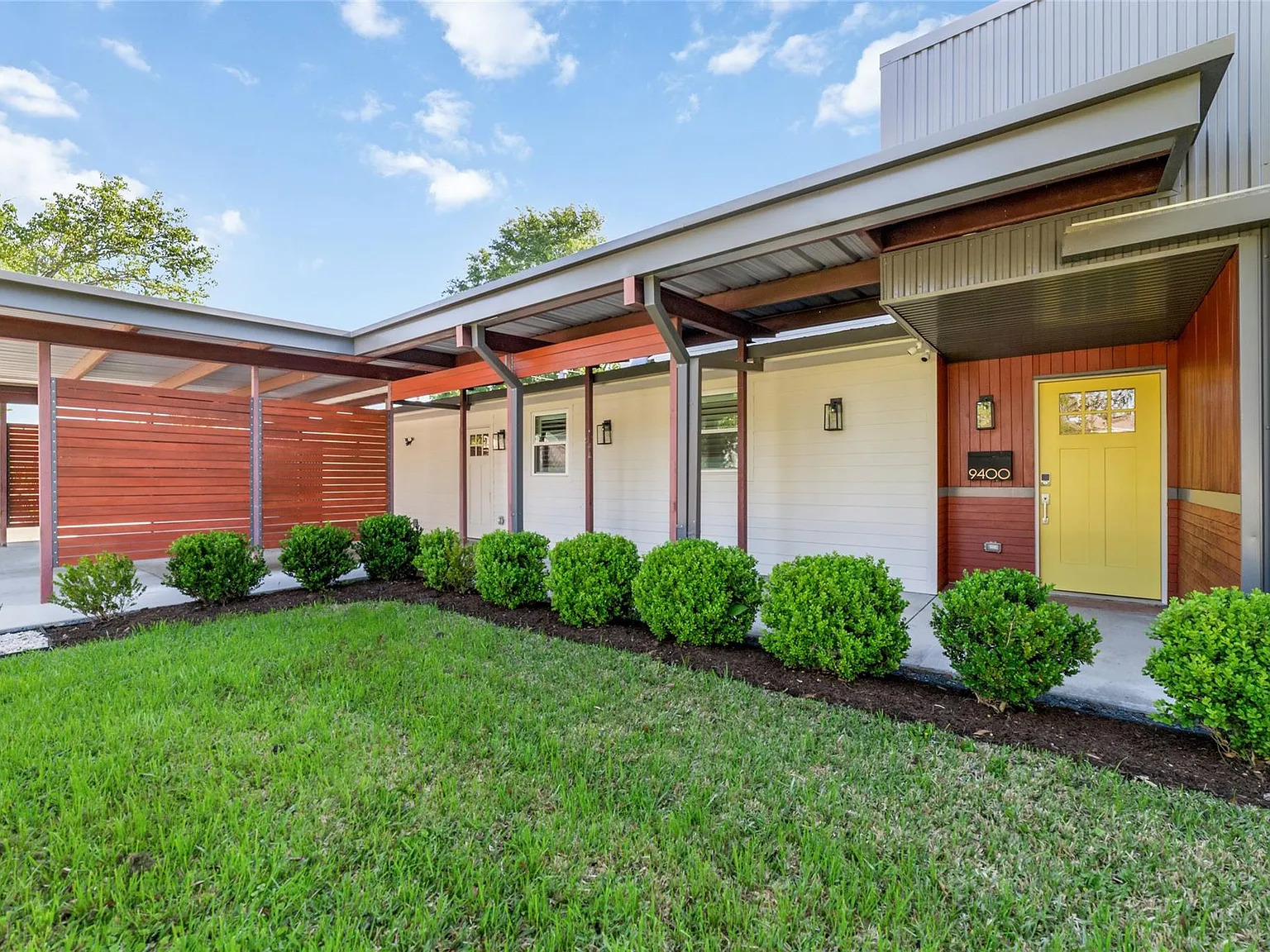 4 bed, 4.5 bath, 2943 sqft, $3,500 — Photo 1