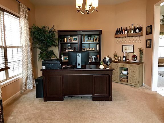 3rd image of 2344 Merluna Dr