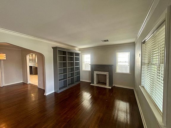 5th image of 1348 S College Ave