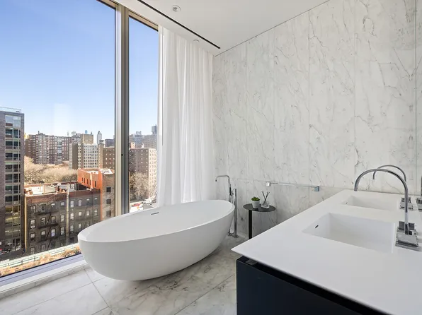 520 West 28th Street image 6 of 13