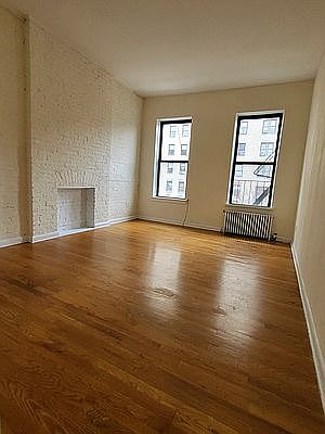 1st image of 204 W 106th St #48