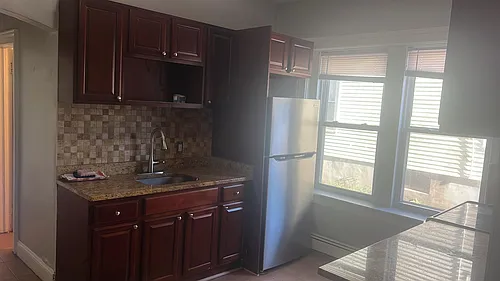 40 Dewey St #1 Photo 1