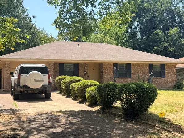 2125 Graham St, Paris, TX 75460