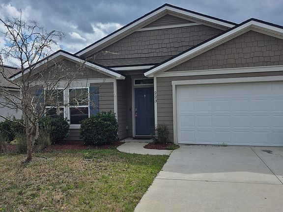 3rd image of 223 Brooklet Cir