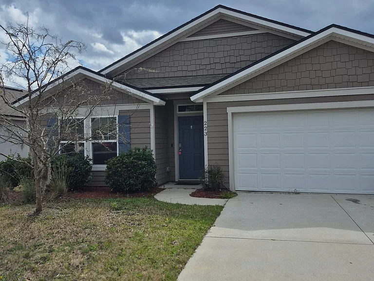 223 Brooklet Cir — Photo 3