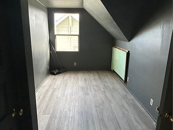 3rd image of 941 Florida St