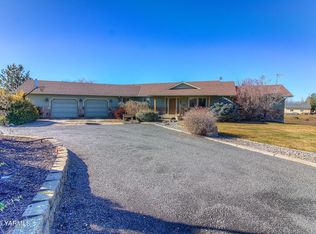 1352 Gilbert Rd, Zillah, WA 98953