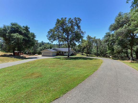 2nd image of 1140 Pondanowatta Ln