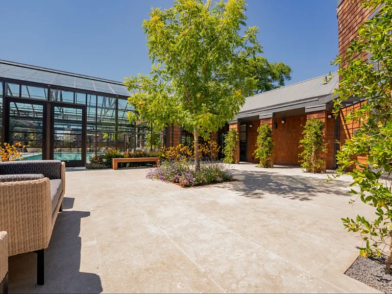Indian Creek Apartments — Photo 19