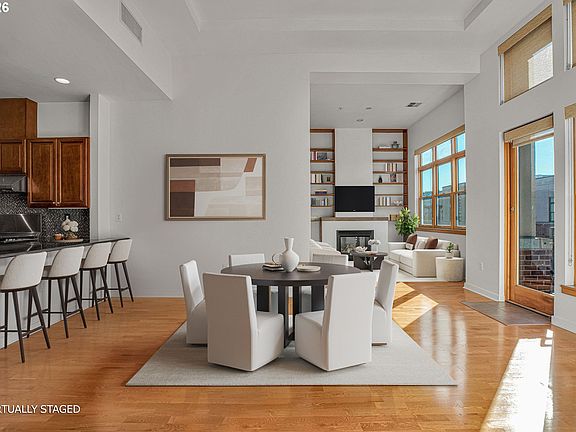 4th image of 821 NW 11th Ave APT 609