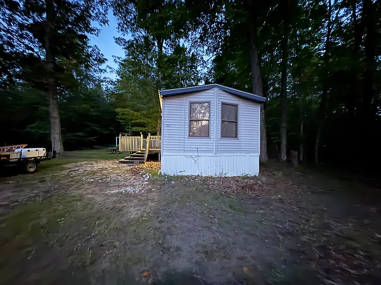 7251 Bomber Rd — Photo 2