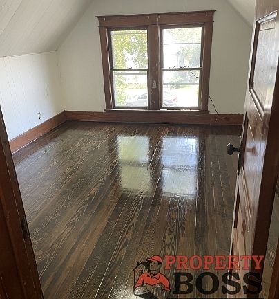 3rd image of 212 Hendricks St