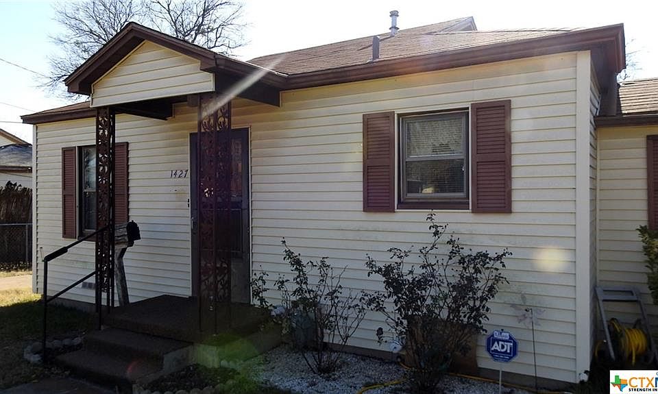1st image of 1427 E Avenue D