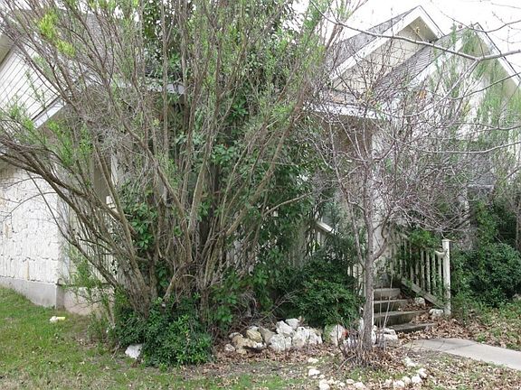 3rd image of 1801 Garner Dr