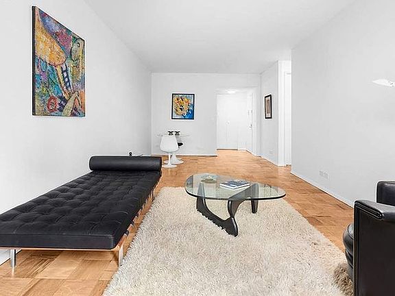2nd image of 44 W 62nd St APT 16E