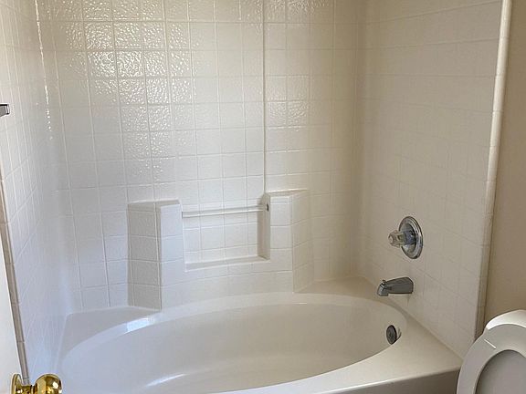 4th image of 6474 Stone Dry Ave #191