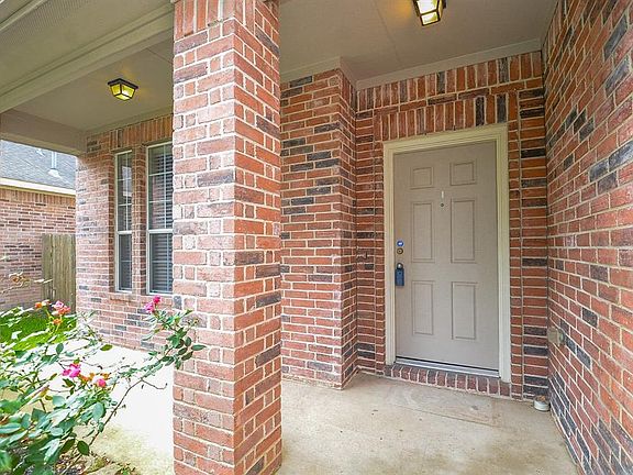 3rd image of 25115 Calico Woods Ln