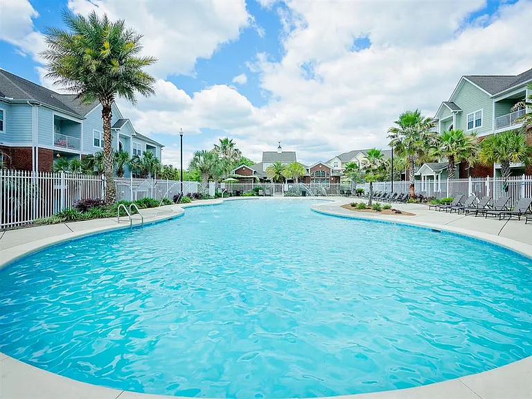 Cypress Cove Apartment Homes — Photo 9