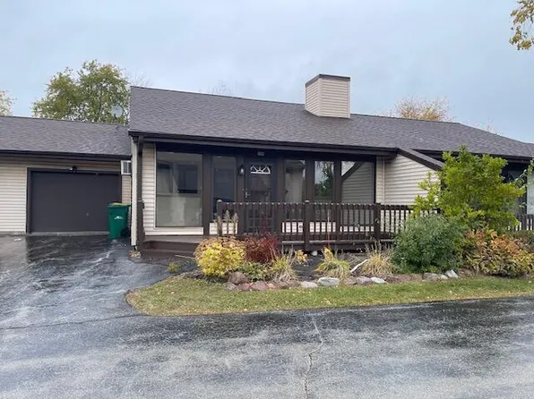 208 East Drexel AVENUE, Oak Creek, WI 53154