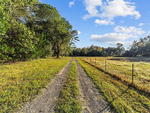 5th image of 2821 SE 80th St