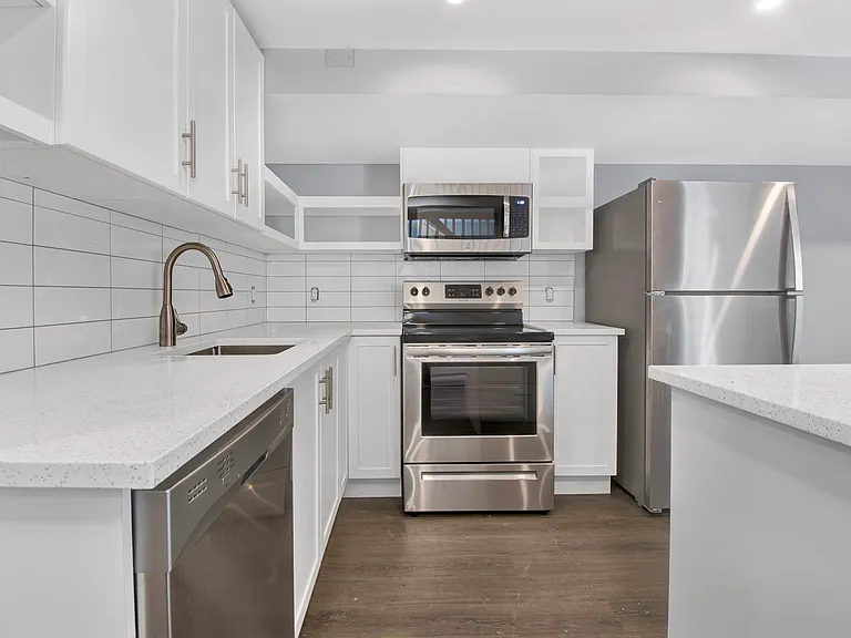 868 Maplewood Ave #2 — Photo 4