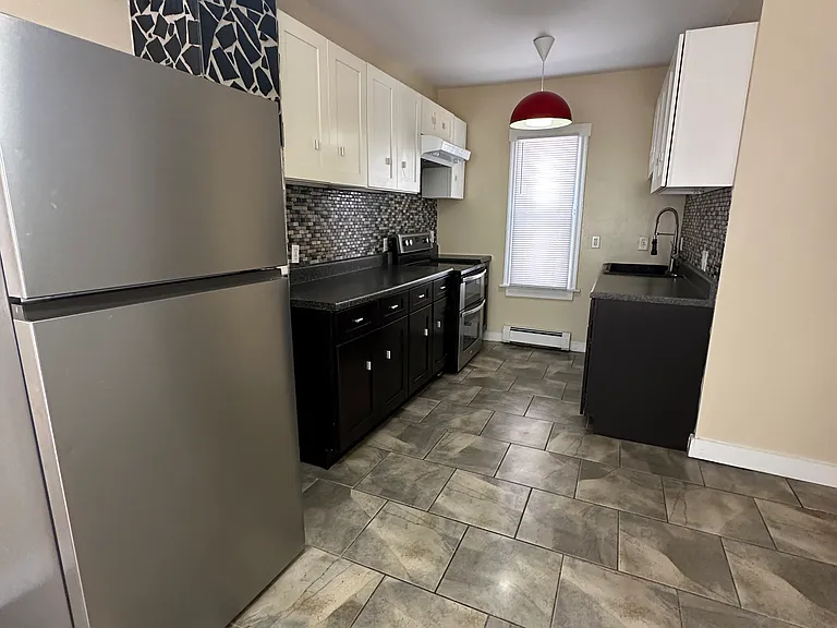 371 Norton St #AA1 — Photo 2