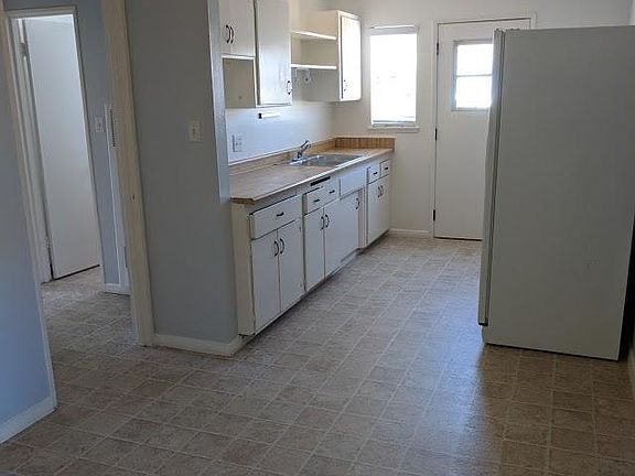 3rd image of 4742 Jutland Dr