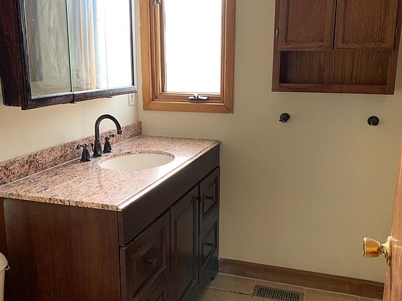3rd image of 327 Park St #1