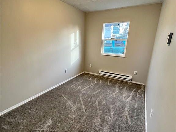 5th image of 2520 Kildare Ave