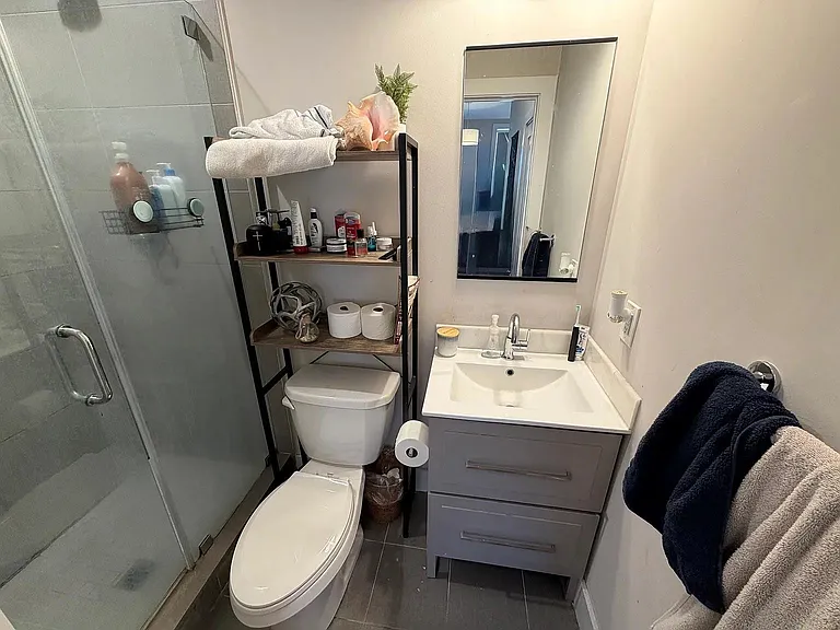 419 Washington St #2 — Photo 26