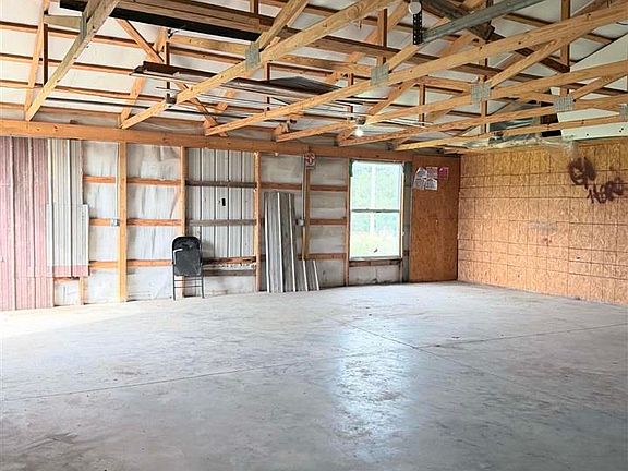 5th image of 210 Grider Rd