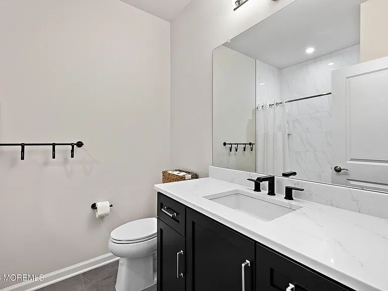 15 Laird Way — Photo 42