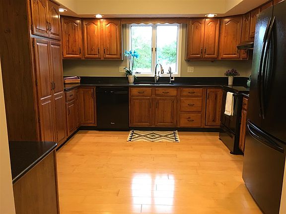 2nd image of 7808 W Norwich Dr